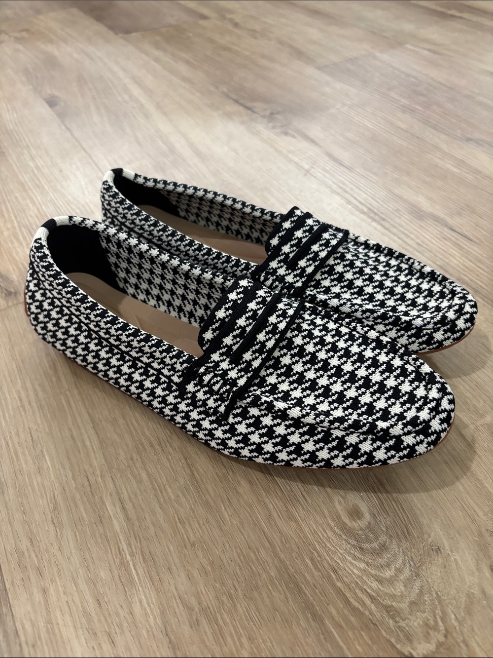 NEW Women’s Slip On Knit Driving Loafers